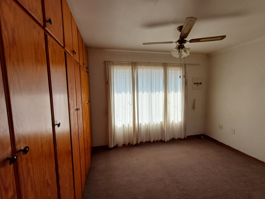 3 Bedroom Property for Sale in Langenhovenpark Free State